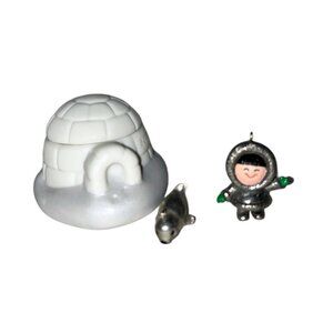 Vintage 2000 Set of 2 Hallmark Christmas Ornaments & Display Piece Baby Seal